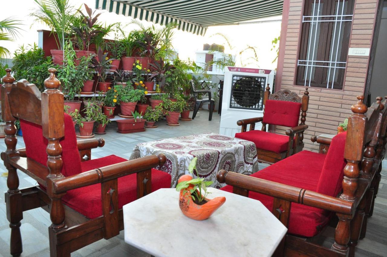 Michael'S Homestay Jaipur Exteriör bild