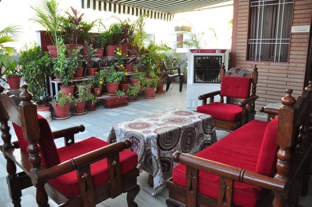 Michael'S Homestay Jaipur Exteriör bild