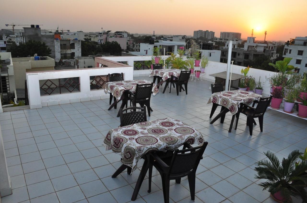 Michael'S Homestay Jaipur Exteriör bild